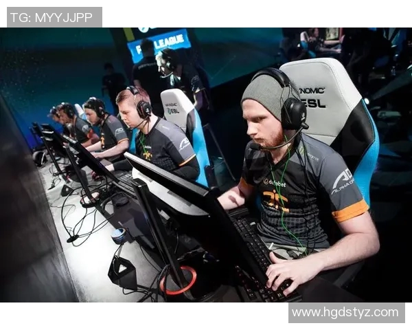 基尔队与卡尔斯鲁队激战正酣谁能在这场较量中笑到最后 基尔队与卡尔斯鲁队激战正酣谁能在这场较量中笑到最后